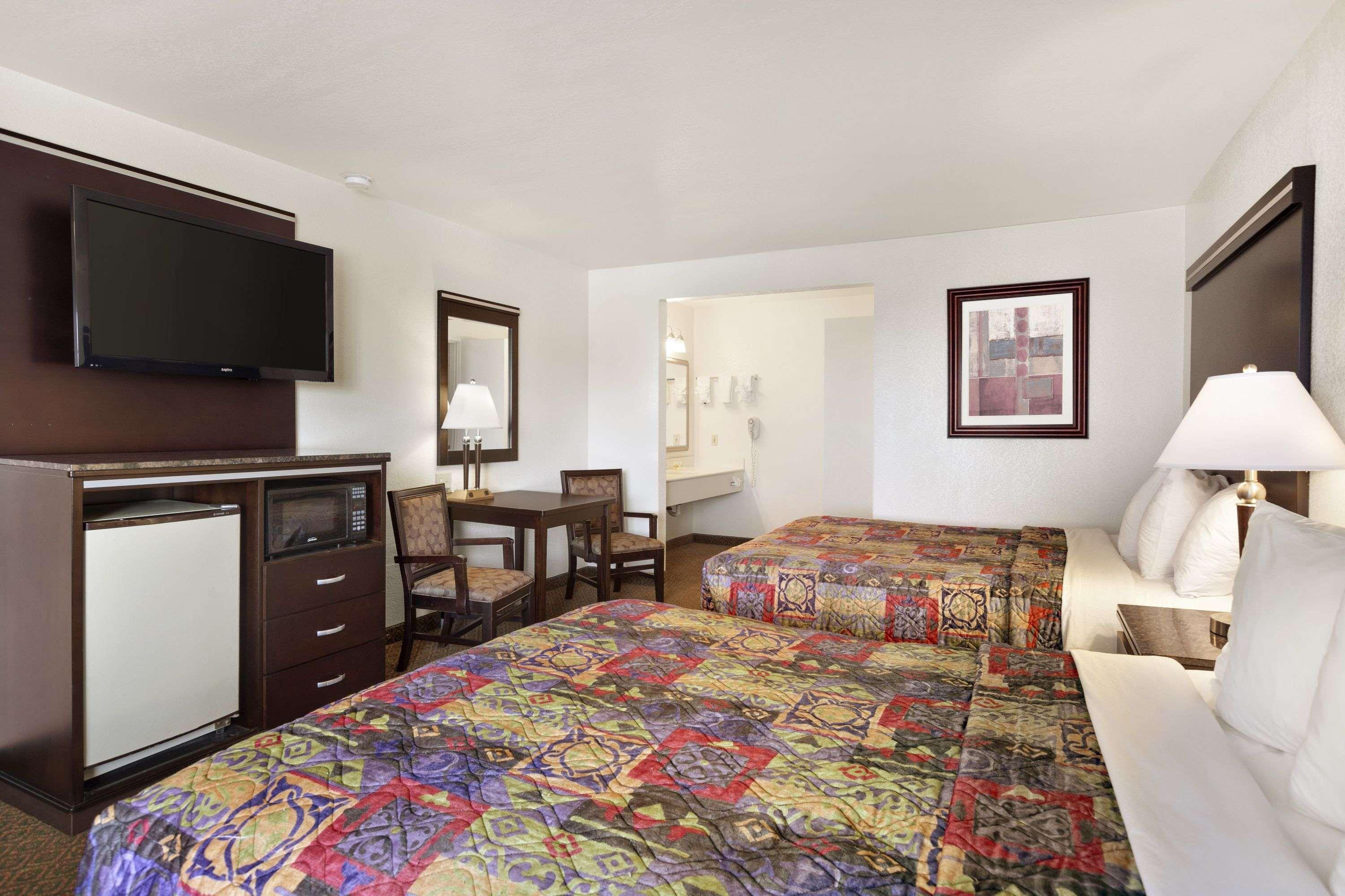 Motel Days By Wyndham 3*