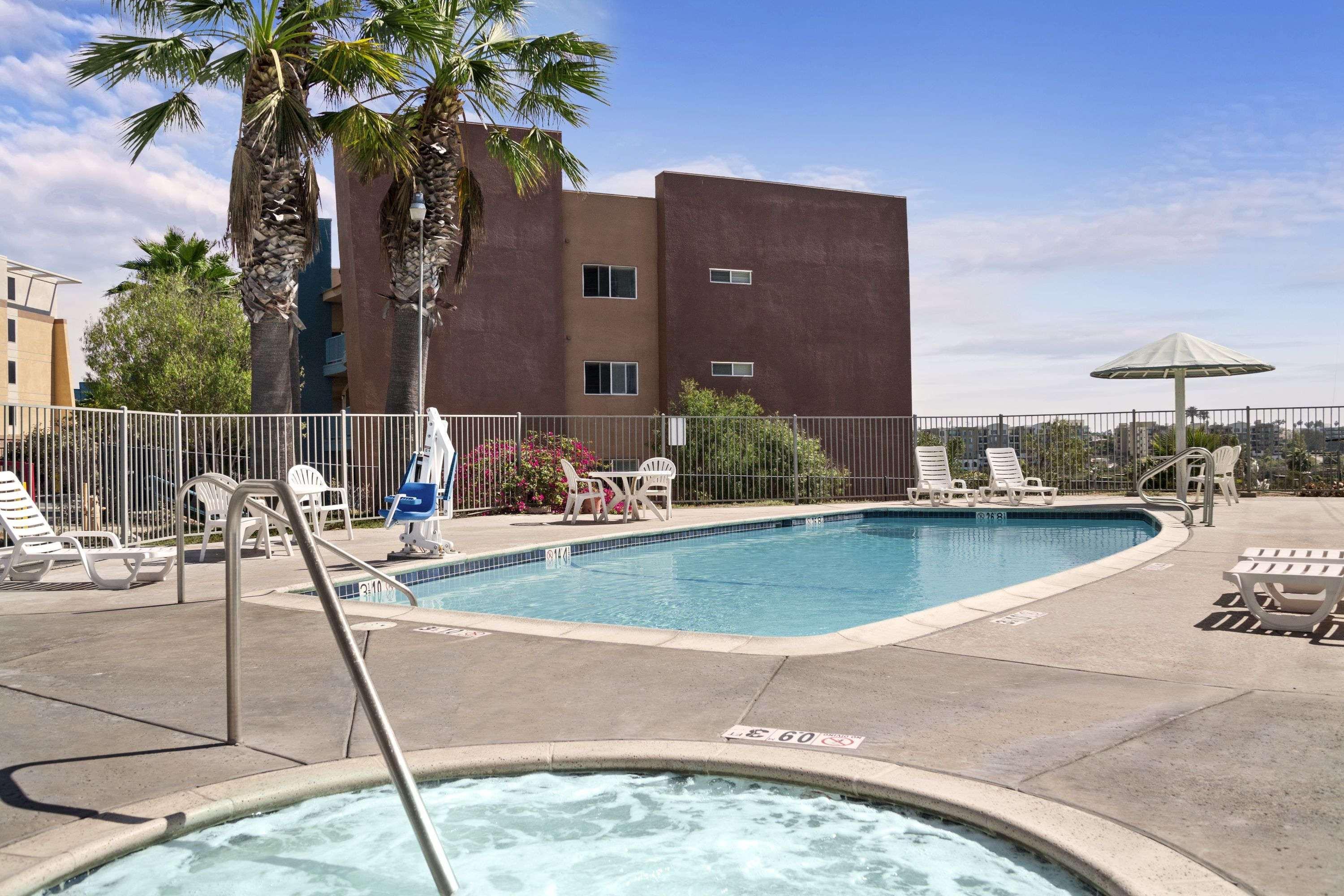 Motel Days By Wyndham 3*