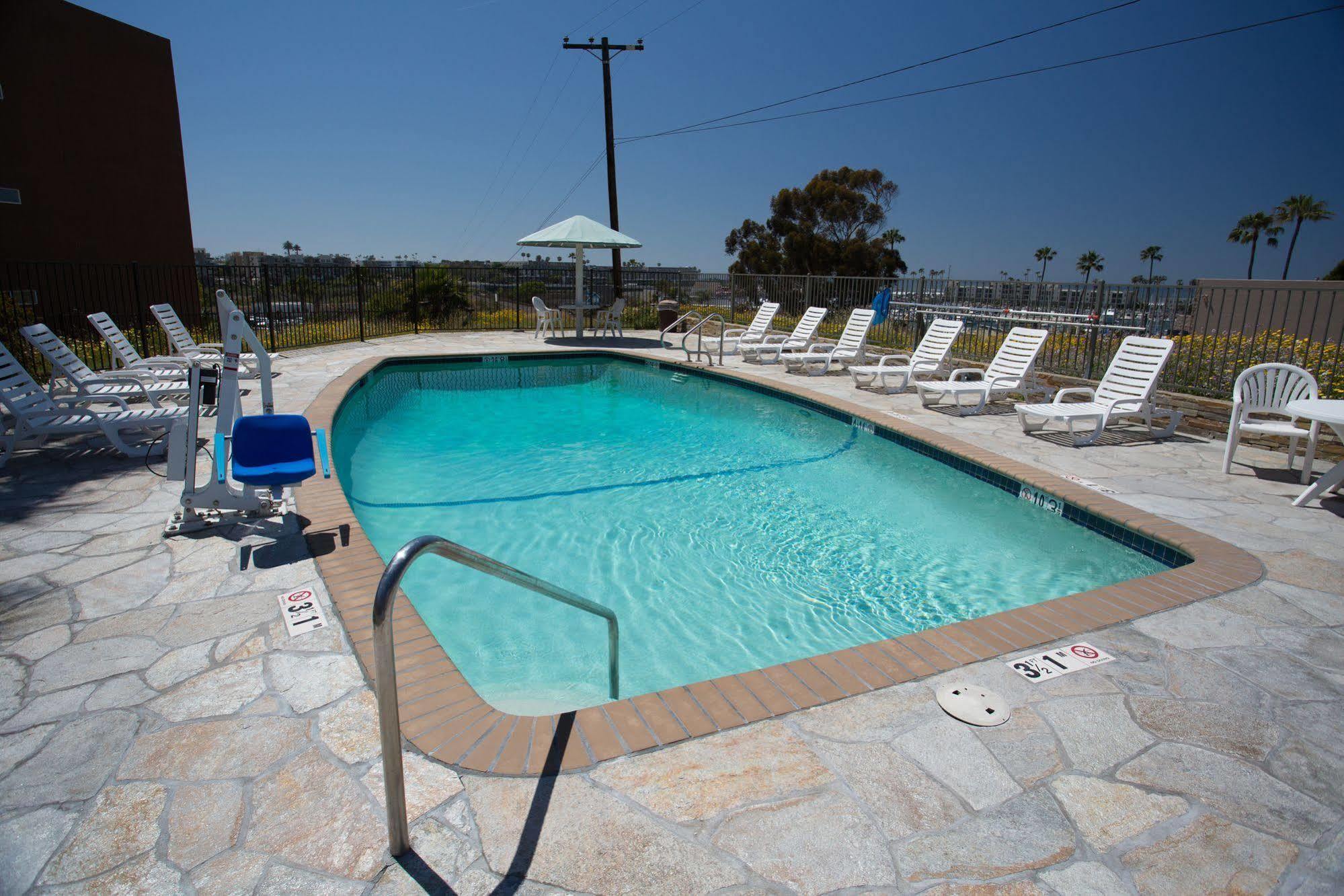 Motel Days By Wyndham Oceanside